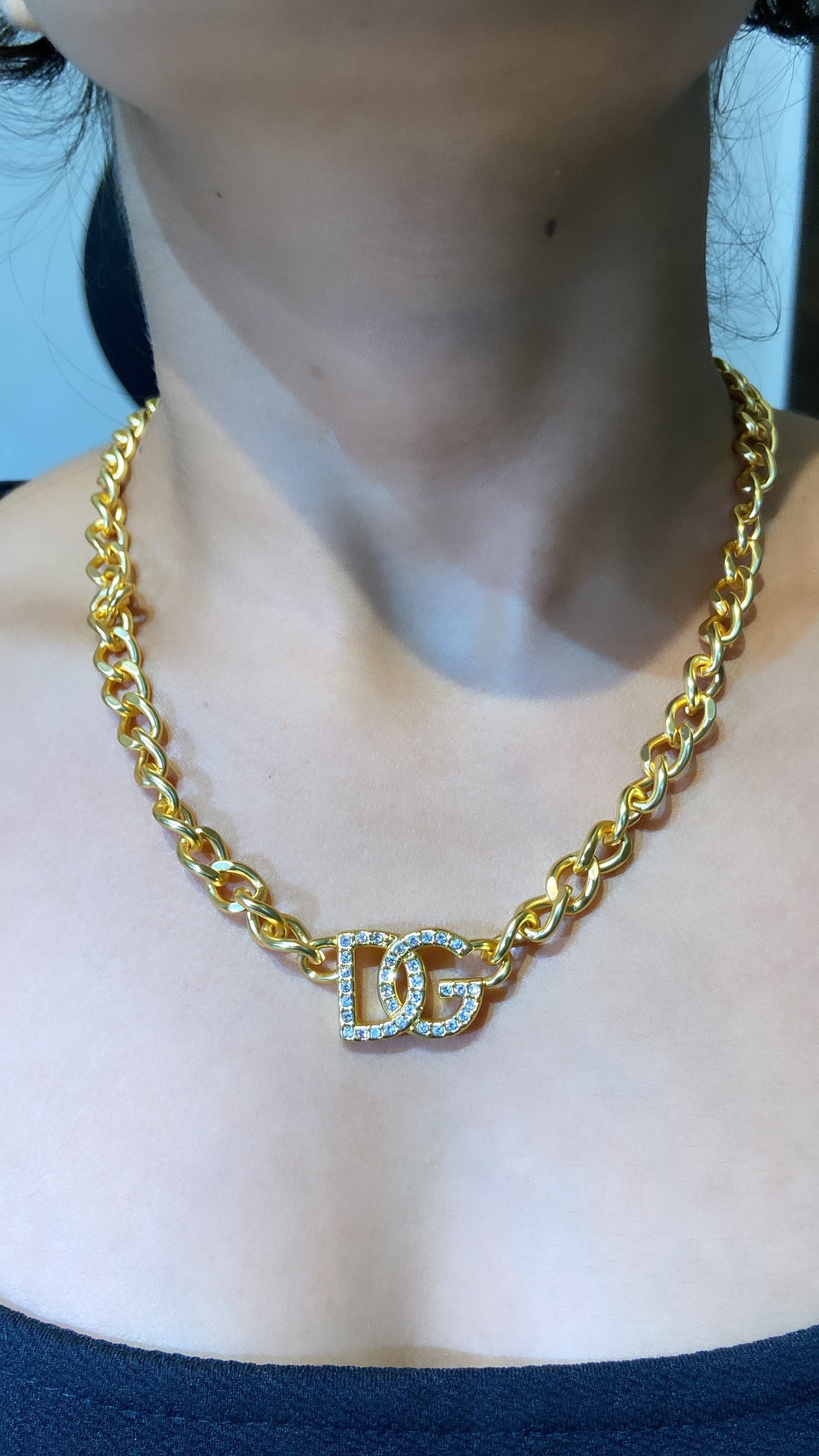 DG NECK CHAIN