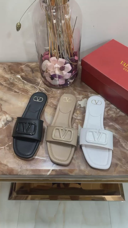 VAL EXCLUSIVE SLIDES