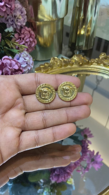 Ver round face earrings