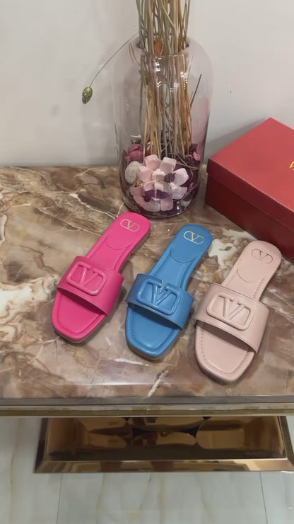 VAL EXCLUSIVE SLIDES