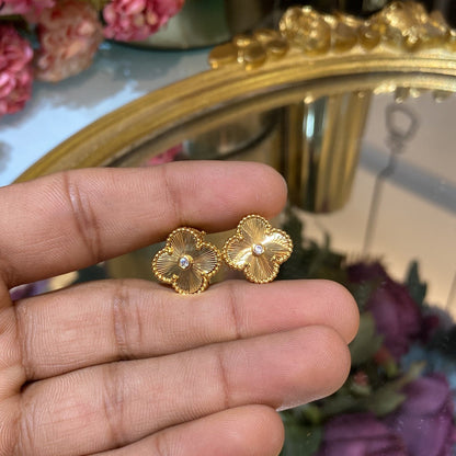 CLVR GOLD EARRINGS