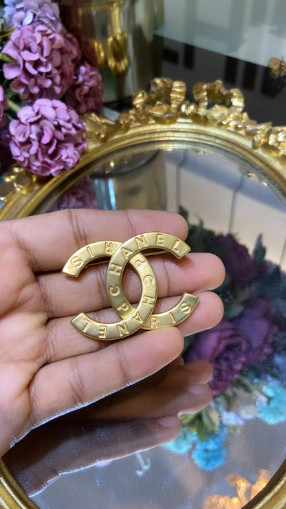 CC ENGRAVE BROOCH