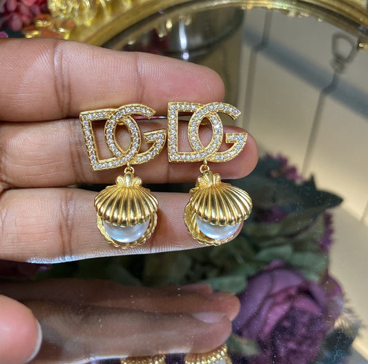 DG SHELL EARRING